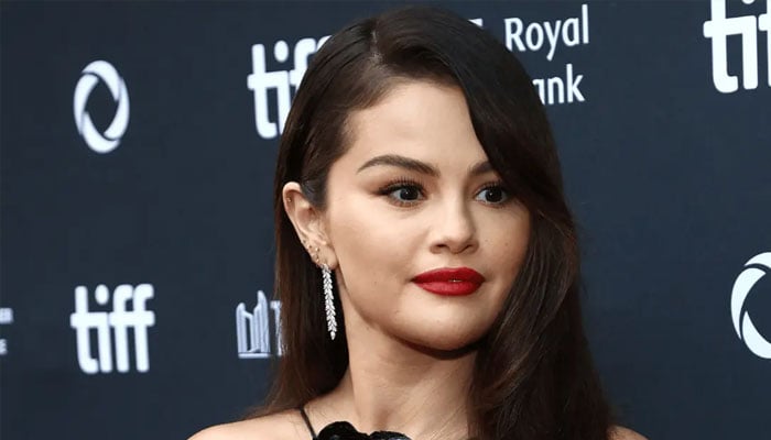 Selena Gomez sparks bachelorette bash rumors as she enjoys with pals in Cabo