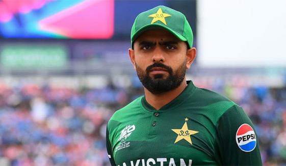 بابر اعظم سے دو کاؤنٹیز کا رابطہ
