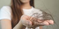 مون سون کے دنوں میں بالوں کا جھڑنا، حقیقت یا وہم؟