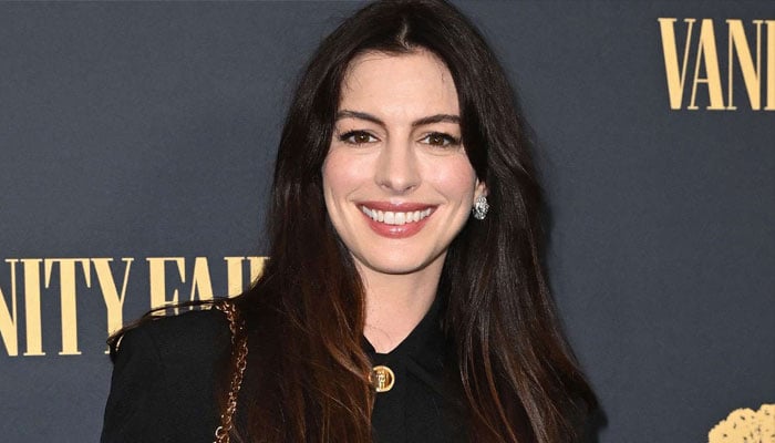 Anne Hathaway falls in high heels on ‘The Devil Wears Prada 2’ set