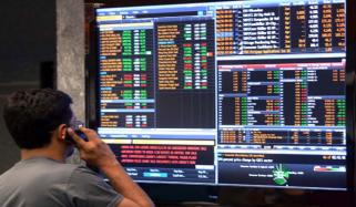 پاکستان اسٹاک ایکسچینج میں اتار چڑھاؤ کے بعد منفی رجحان