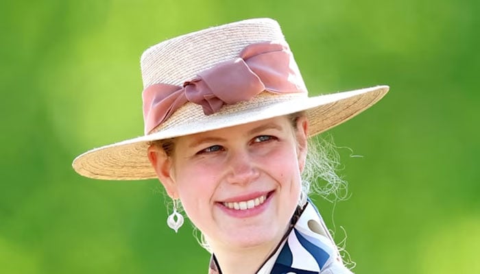 Lady Louise Windsor shows off carriage driving skills in Essex competition