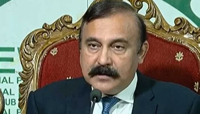 وفاقی وزیر طارق فضل چوہدری—فائل فوٹو