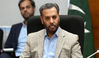 ’ڈاکٹر روزانہ 300 مریض دیکھتے ہیں حالانکہ ان کی رینج 35، 40 مریض ہے‘