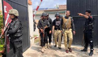 بنوں میں ایف سی ہیڈکوارٹرز پر حملہ ناکام، 5 دہشتگرد ہلاک، 6 جوان شہید 
