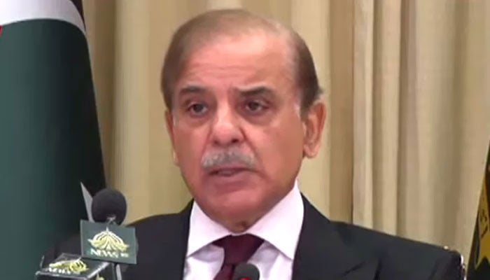 وزیرِاعظم شہباز شریف—فائل فوٹو