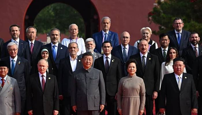 Daniel Andrews sparks outrage for posing with Kim Jong-Un, Putin in China
