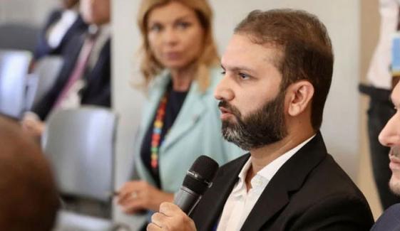 سینیٹ قائمہ کمیٹی خزانہ کا اجلاس، سینیٹر افنان سیکریٹری قانون پر برہم