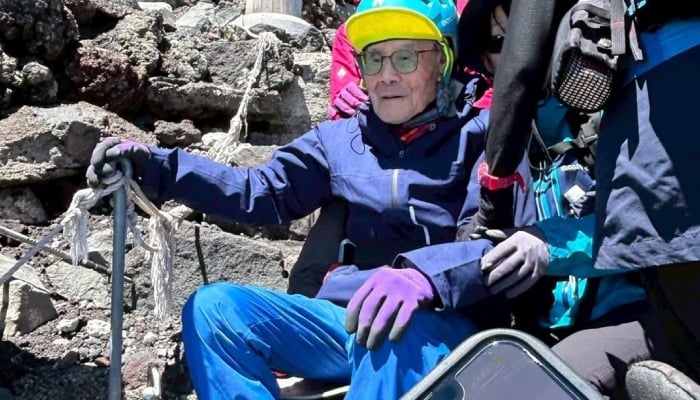 102-year-old Japanese man becomes oldest person to climb Mount Fuji