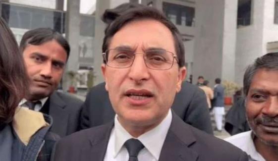 بانی پی ٹی آئی کی فیملی کو مکمل سیکیورٹی فراہم کی جائے: بیرسٹر گوہر