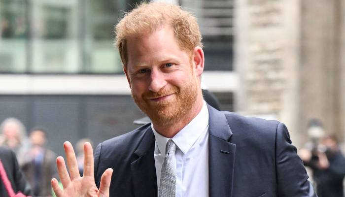Prince Harry separates with Meghan Markle as he flies to UK for 4-day trip