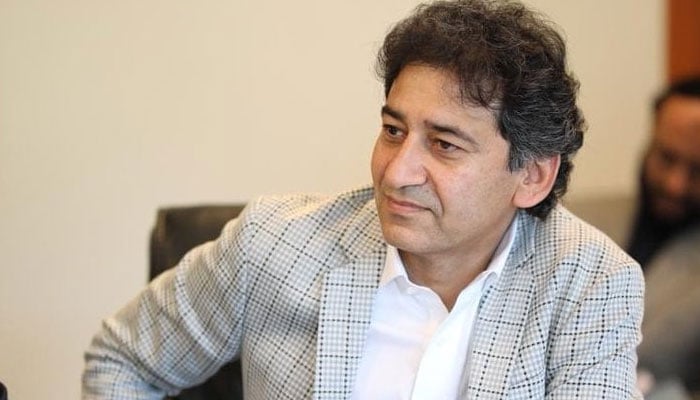 وزیراعلیٰ علی امین گنڈاپور اپنی مجبوری بتادیں، عاطف خان