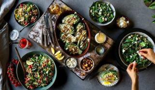 دوپہر کے کھانے سے پہلے سلاد کھانے کے 5حیرت انگیز فوائد