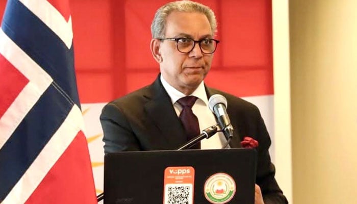 ناروے کے سینئر سیاستدان اختر چوہدری—فائل فوٹو