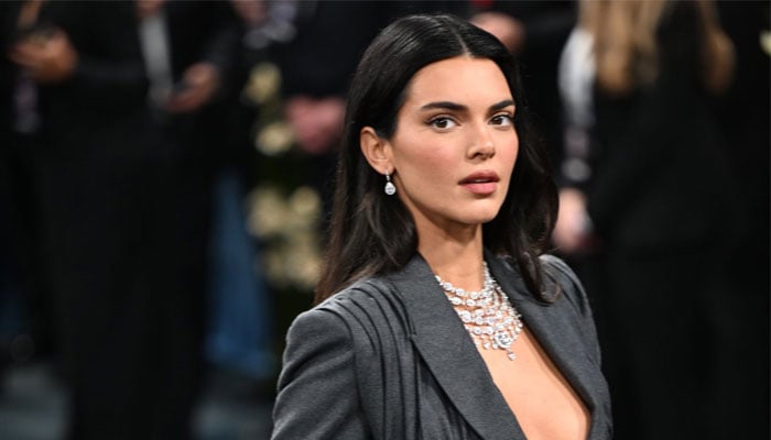 Kendall Jenner announces plans to quit modeling for shocking career change