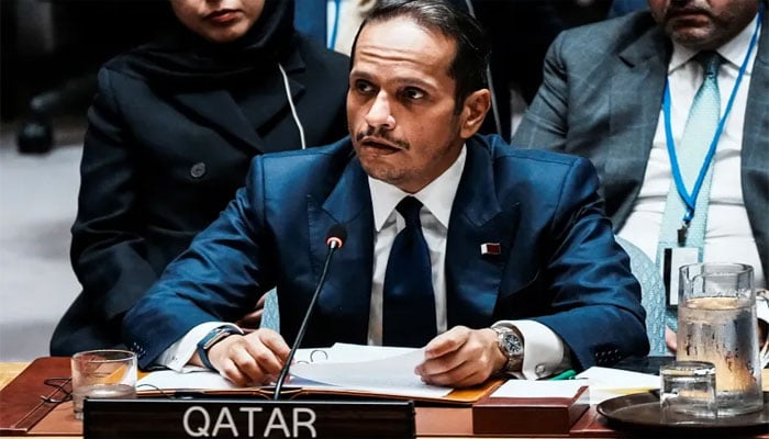 قطر کے وزیراعظم و وزیر خارجہ شیخ محمد بن عبدالرحمان بن جاسم الثانی یو این سیکیورٹی کونسل اجلاس میں شریک ہیں(تصویر سوشل میڈیا)۔