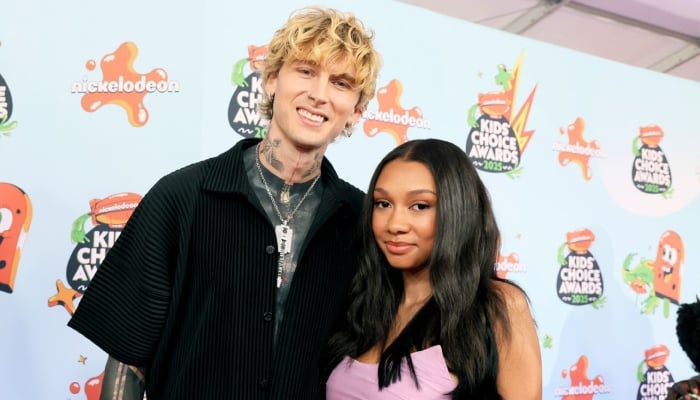 Machine Gun Kelly brings his daughter as biggest supporter to Awards ceremony
