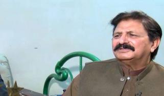 پشاور: سینئر اداکار عشرت عباس انتقال کرگئے