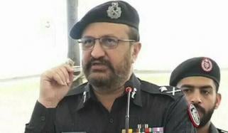 ’AVLC کی کارروائی میں 62 بین الاضلاعی گروہ سمیت پولیس اہلکار گرفتار‘
