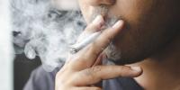 والدین کی سگریٹ نوشی کے اثرات نسلوں میں بھی منتقل ہوتے ہیں: تحقیق 