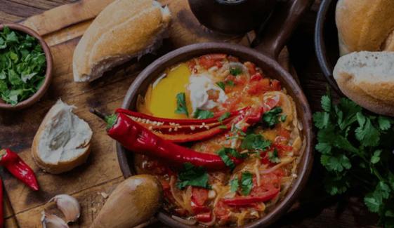 مصالحے دار کھانا کھانے کے حیرت انگیز فوائد