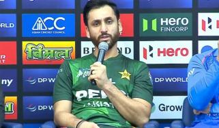 سلمان علی آغا کا بھارتی ٹیم کے نامناسب رویے کے بعد میچ کی اختتامی تقریب کا بائیکاٹ