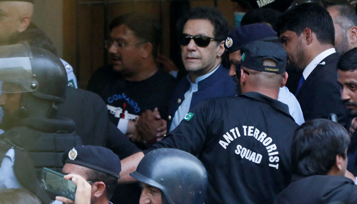 بانی پی ٹی آئی سے سوشل میڈیا اکاؤنٹس سے متعلق تفتیش کی اندرونی کہانی