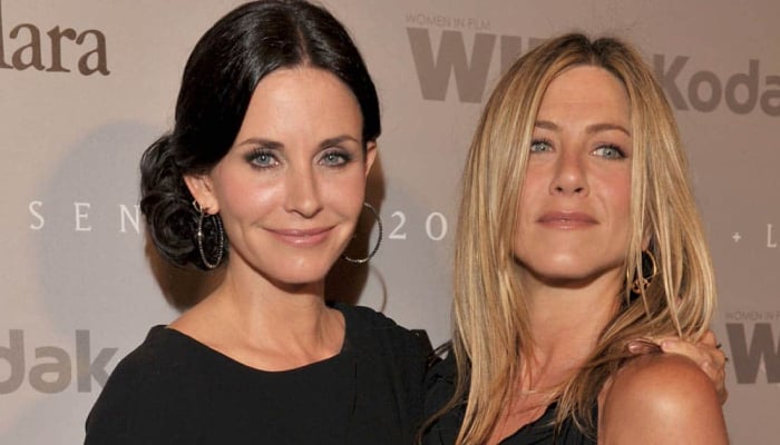 Jennifer Aniston, Courteney Cox spark fan frenzy with exciting new collab