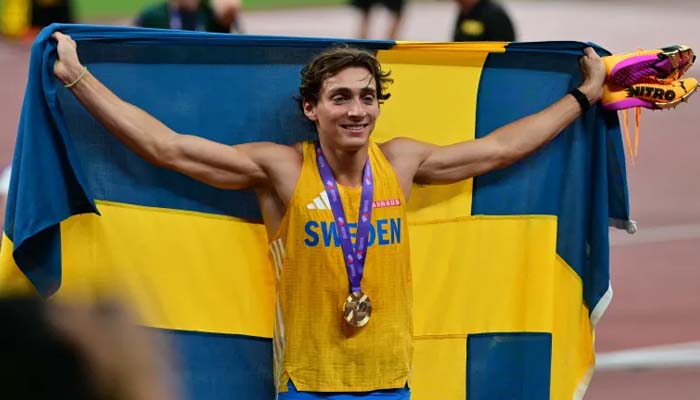 Duplantis makes history with record-breaking vault at World Championships