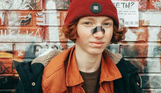 ’ٹک ٹاک پر وائرل ’’اسکن کیئر ٹرینڈز‘‘ سے نوجوان اپنی جلد خراب کر رہے ہیں‘