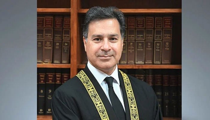 جسٹس میاں گل حسن اورنگزیب —فائل فوٹو