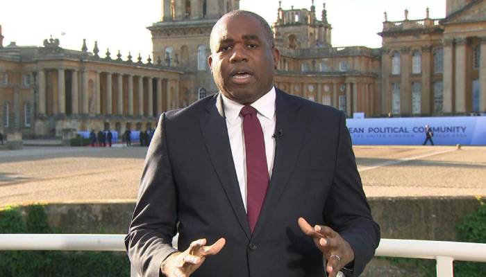 David Lammy defends UK-France migrant deal as three deported