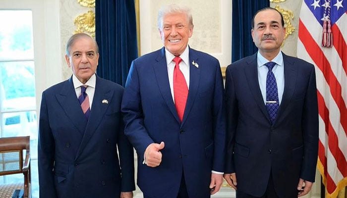 وزیراعظم شہباز شریف کی امریکی صدر ٹرمپ سے ملاقات