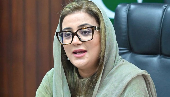 پی ٹی آئی کی جلسہ گاہ میں 15 سے 20 لاکھ لوگ گن لیں، عظمیٰ بخاری