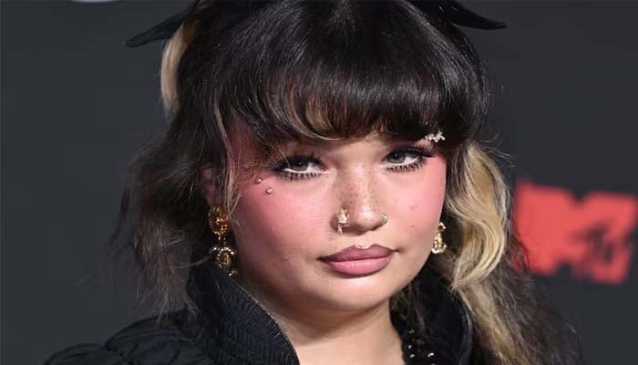 Lola Young collapses at the All Things Go music festival, shares health update