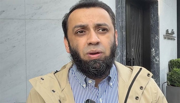 ٹرافی لینے سے انکار بھارتی ٹیم کی  بھونڈی حرکت تھی، عطا تارڑ