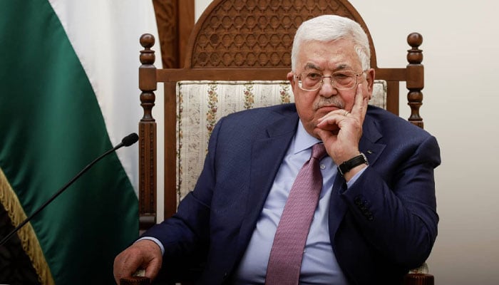 ہم امریکی صدر کی غزہ میں امن قائم کرنے کی کوششوں کا خیر مقدم کرتے ہیں: فلسطینی صدر محمود عباس