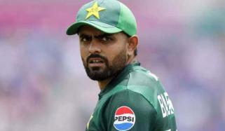 شائقین کرکٹ کا بابر اعظم کی قومی ٹیم میں واپسی کا مطالبہ زور پکڑ گیا