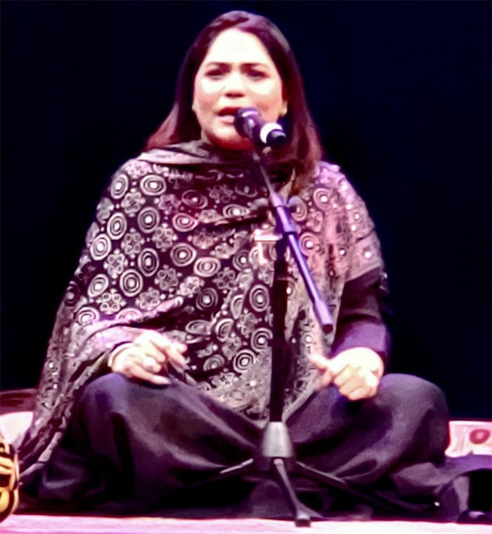 ہم صوفیاء کرام کا پیغام دنیا بھر میں پہنچاتے رہیں گے: صنم ماروی