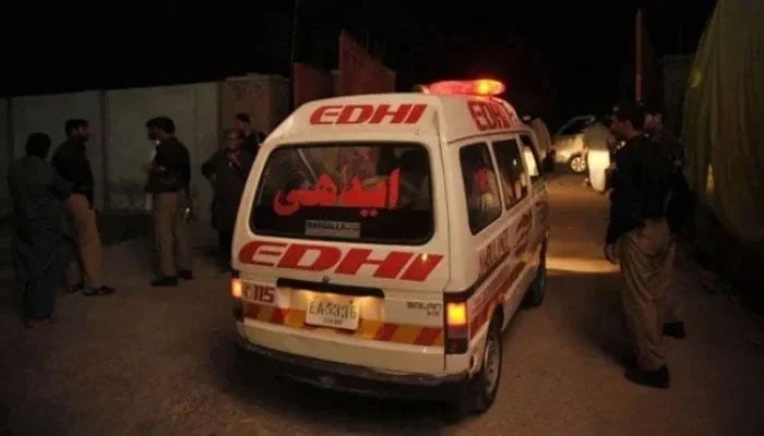 کراچی ڈیفنس کے فلیٹ سے خواجہ سرا کی لاش برآمد