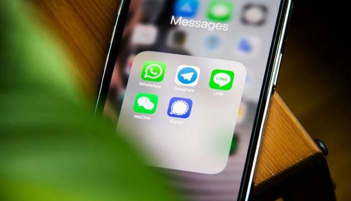 WhatsApp rolls out calls hub and tab changes for iOS users