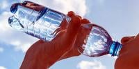 بوتل کا پانی صحت کیلئے سنگین خطرات کا باعث بن سکتا ہے: نئی تحقیق میں انکشاف