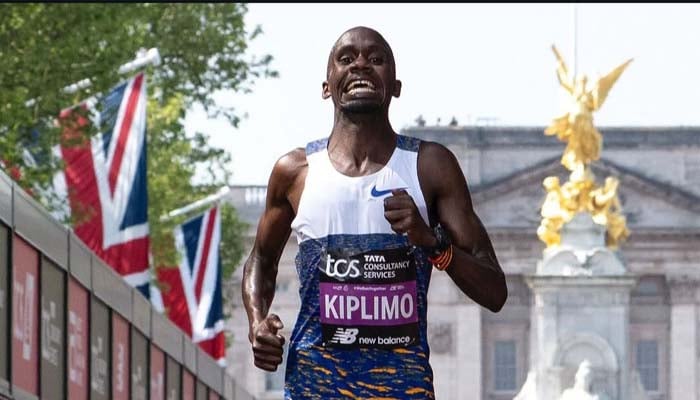 53,000 runners participate Chicago Marathon as Jacob Kiplimo triumphs