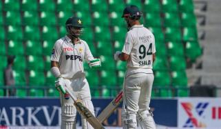 لاہور ٹیسٹ: پہلا دن، پاکستان کے 5 وکٹ پر 313 رنز