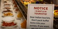 ’معزز بھارتی سیاح، بوفے کا کھانا پرس میں نہ رکھیں‘