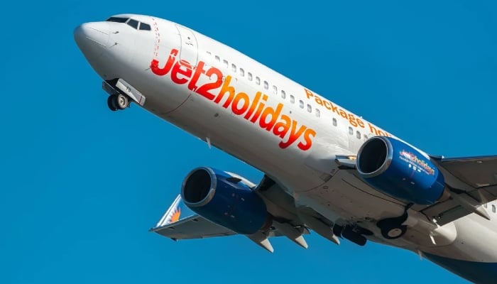 The trending TikTok sound of Jet2 advertisement