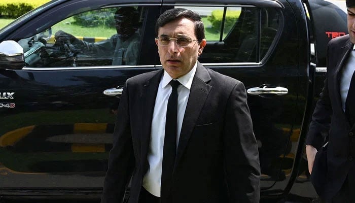 لوگ نیشنل ایکشن پلان پڑھے بغیر کنفیوژن پیدا کررہے ہیں، بیرسٹر گوہر