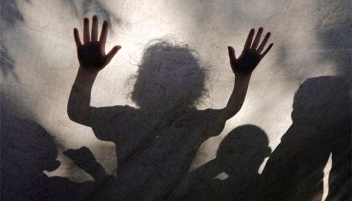 چارسدہ: 8 سالہ بچی زیادتی کے بعد قتل، لاش کھیتوں سے ملی