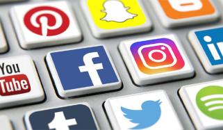 بچوں میں سوشل میڈیا کا زیادہ استعمال دماغی صلاحیت کیلئے نقصاندہ