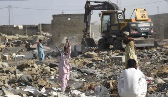 کراچی: افغان بستی میں تجاوزات کے خلاف آپریشن جاری
